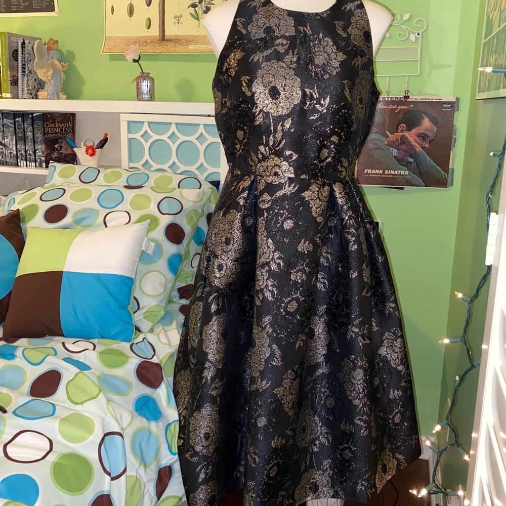 Anne Taylor factory black and gold formal dress